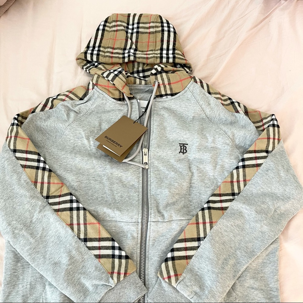 NEW WITH TAG BURBERRY FULL ZIP HOODIE